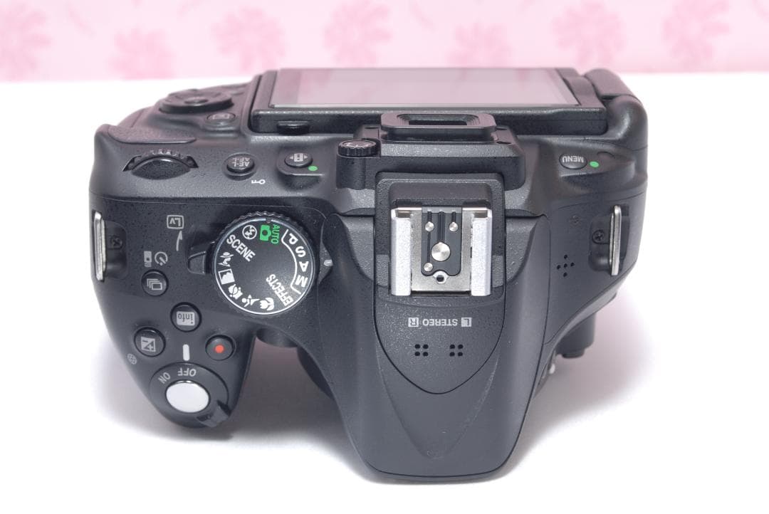 ⭐️バリアングル液晶搭載⭐️Nikon D5200　ニコン　デジタル一眼レフ