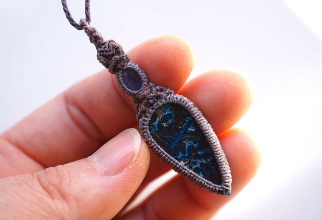 シャッタカイト　カイヤナイト　ブルーアパタイト　マクラメ　ネックレス