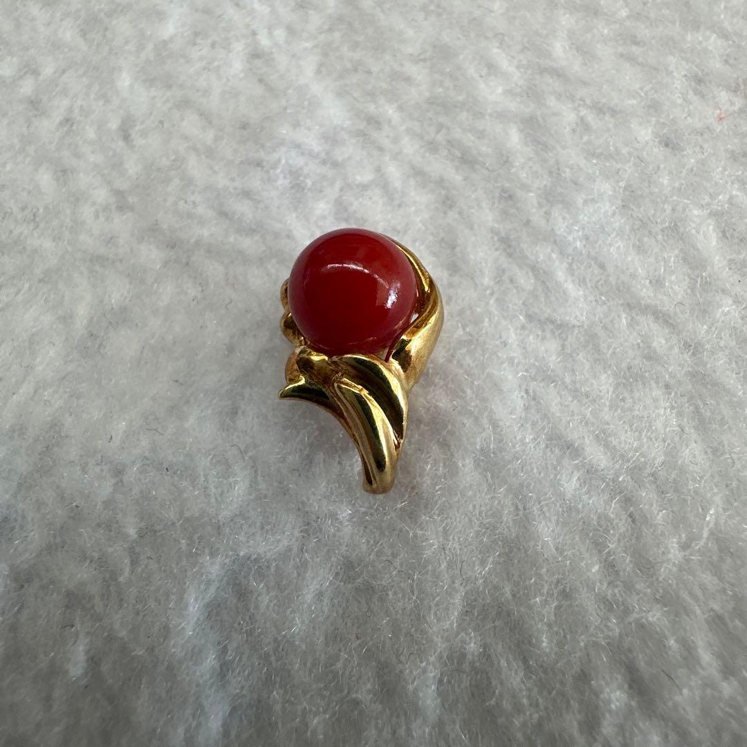 k18金 赤珊瑚魚形 球体ペンダント
