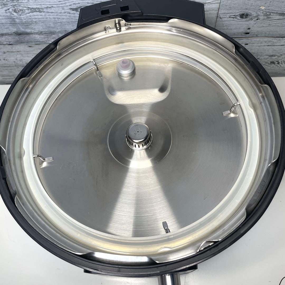 【美品】アイリスオーヤマ 電気圧力鍋 1台7役 4.0L KPC-MA4