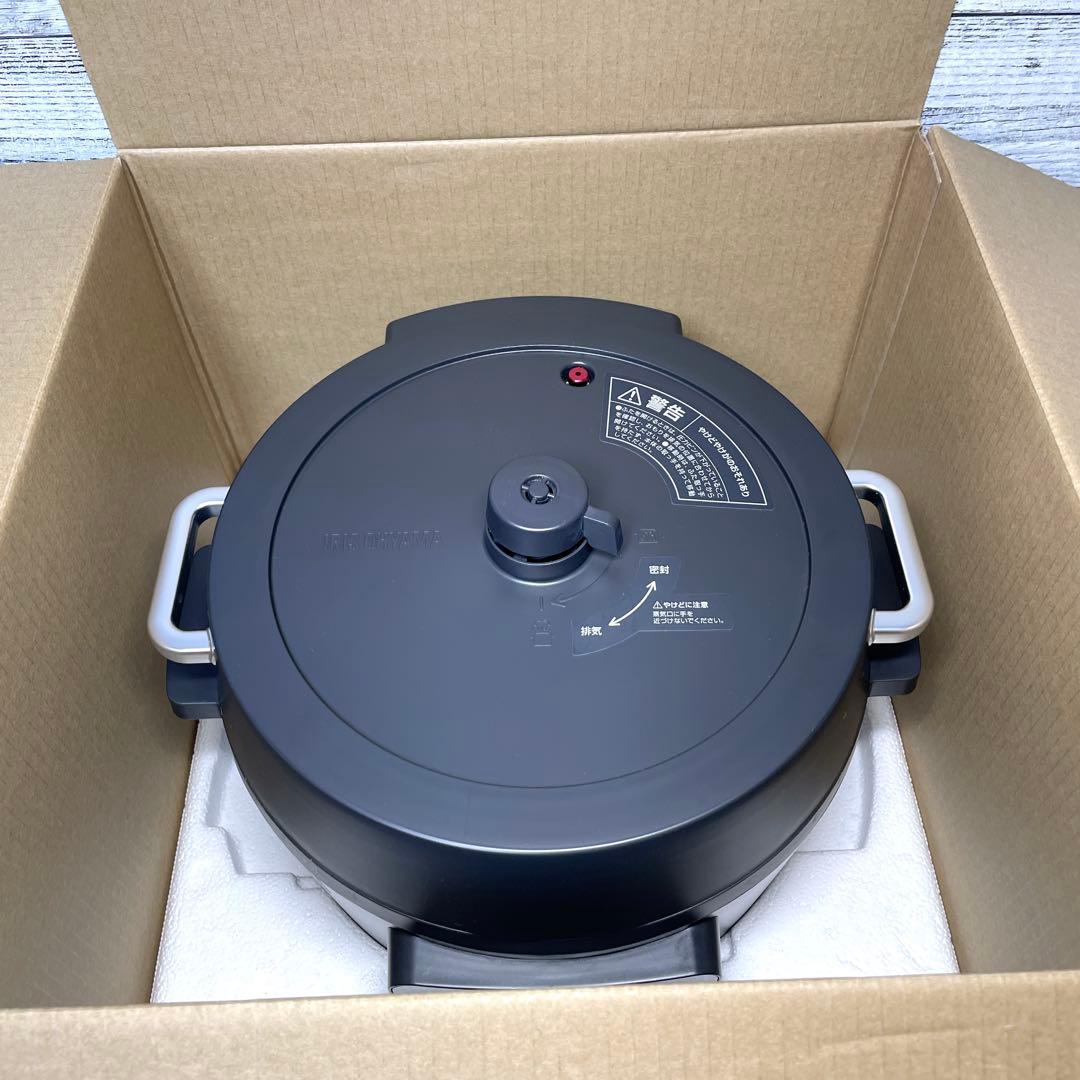 【美品】アイリスオーヤマ 電気圧力鍋 1台7役 4.0L KPC-MA4