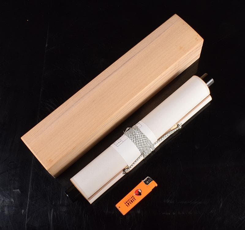 掛軸　前大徳高橋悦道　一行書　「閑坐聴松風」　共箱 C　R3701C