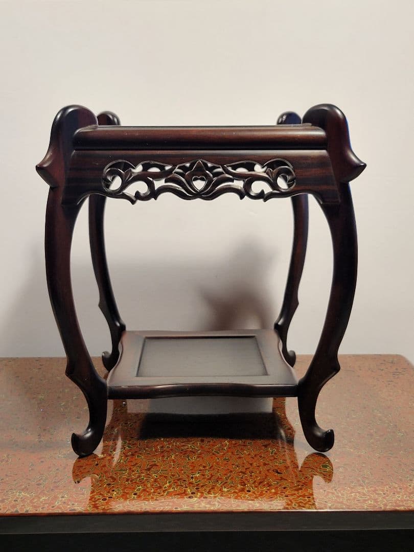 M*U様 黒檀 透かし彫り 花台 香炉台 ディスプレイ棚