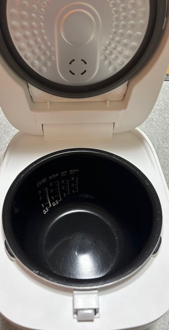 【中古品】TOSHIBA RC-5XT IH炊飯器　【3合炊き】