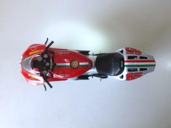 PROTAR (1/9) ドゥカティ Desmosedici GP6