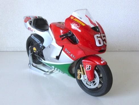 PROTAR (1/9) ドゥカティ Desmosedici GP6