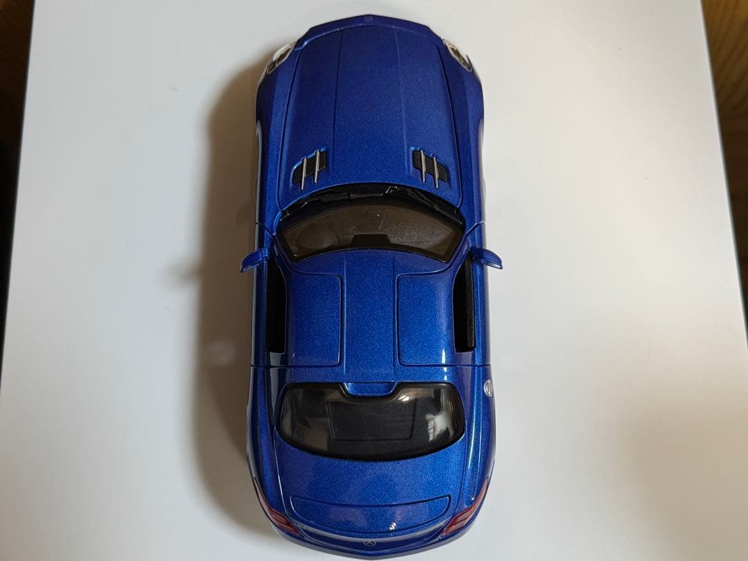 ベンツ SLS AMG 1/18 箱付き マイスト