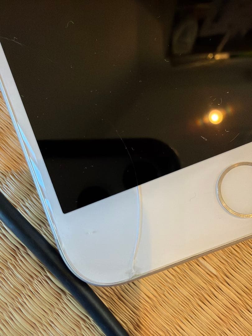 iPhone 8 Plus 64GB シルバー動作良好 画面割れなしSIMフリー