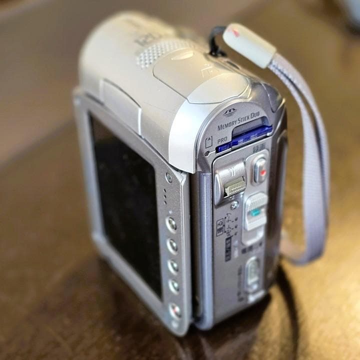 （完動品）SONYハンディカム DCR-PC55 ビデオカメラ 他ケーブル一式