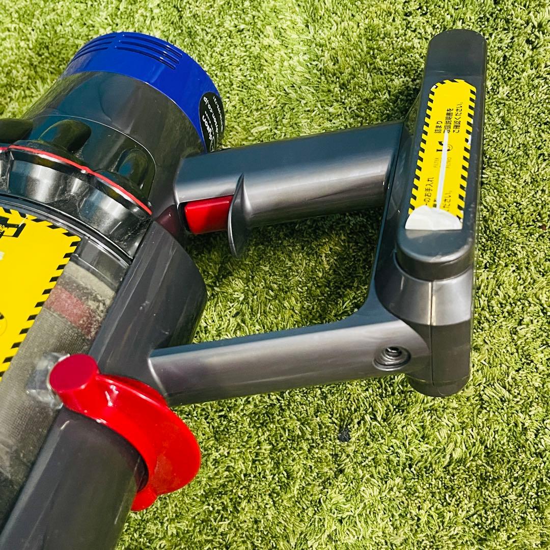 ダイソン dyson v10 sv12 掃除機 作動品248528 ヘッド付き