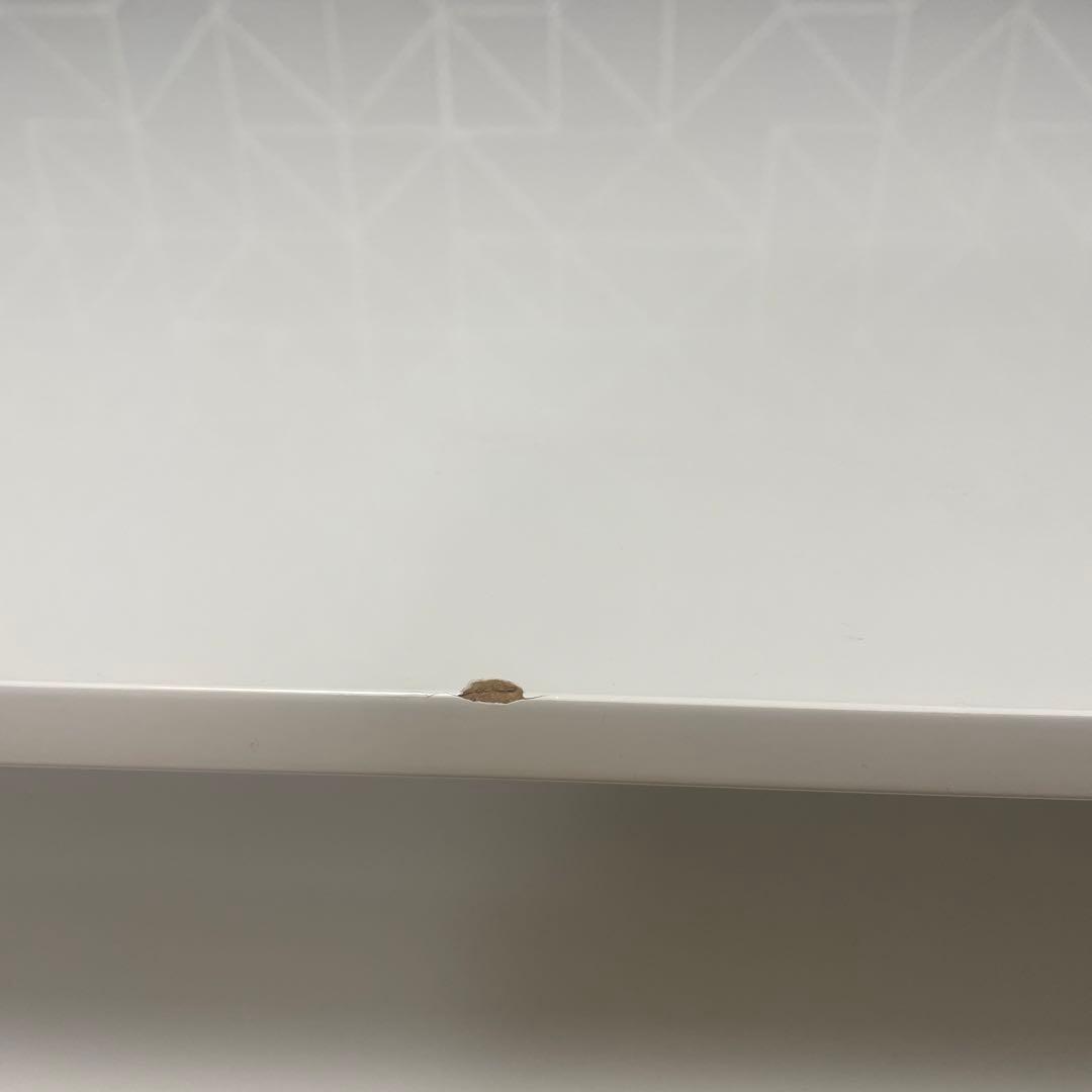 ガラス　ホワイトローテーブル