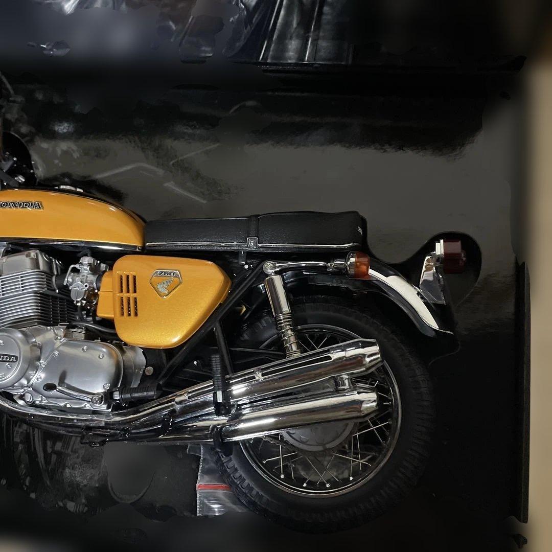 ミニチャンプス　6分の１Honda CB750