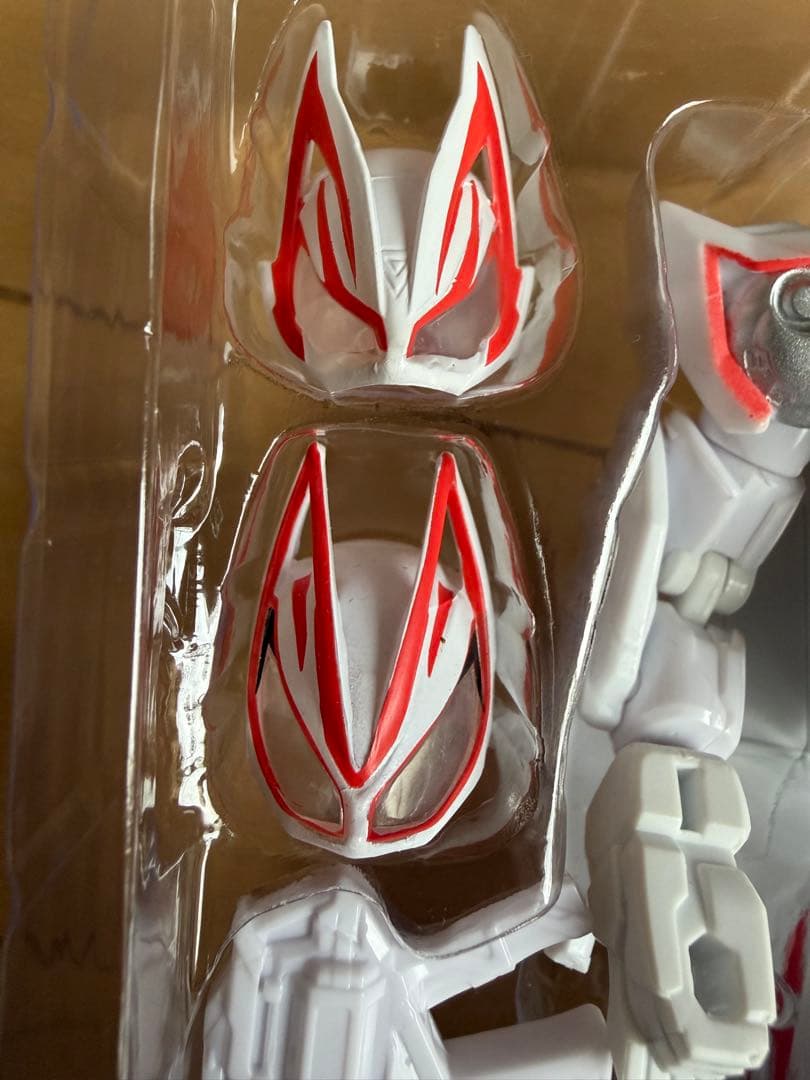 仮面ライダーギーツ　フィギュア