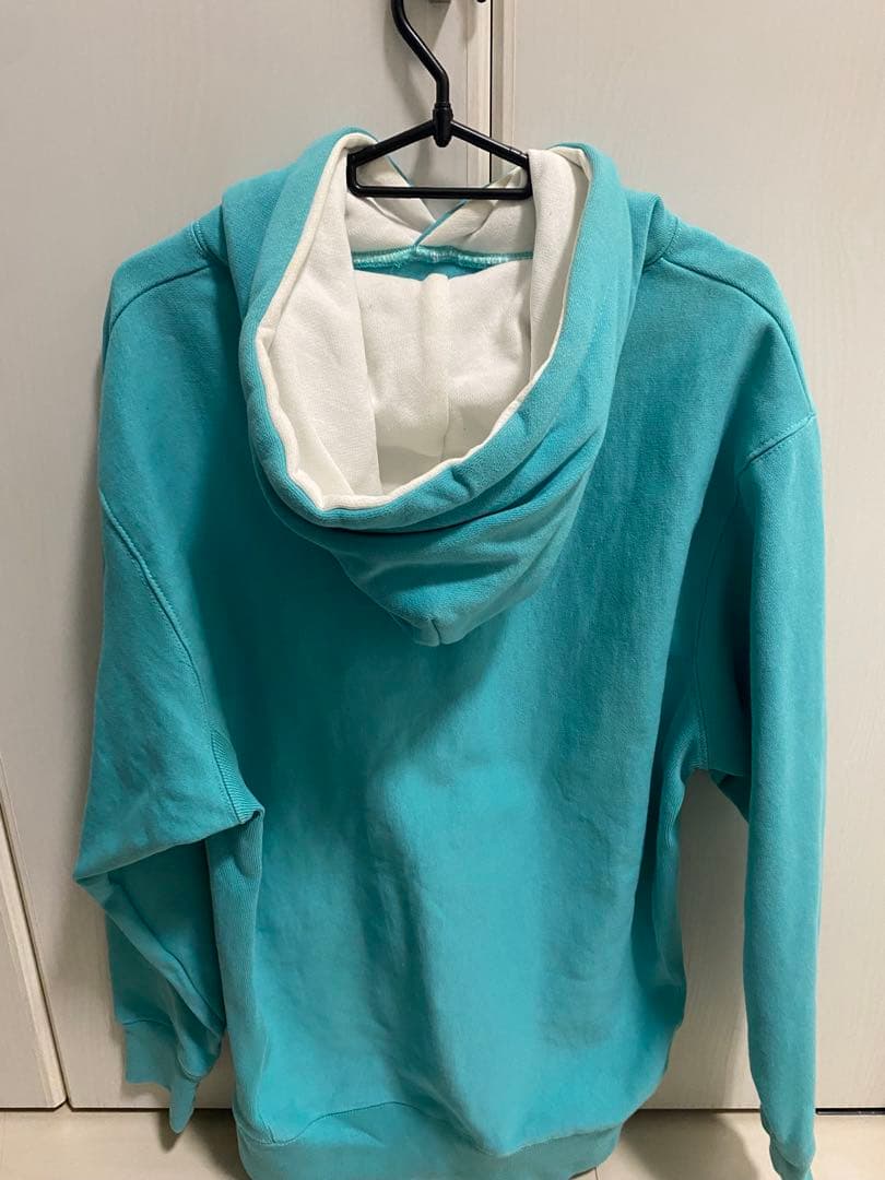 UTBworld フード付きパーカー XL