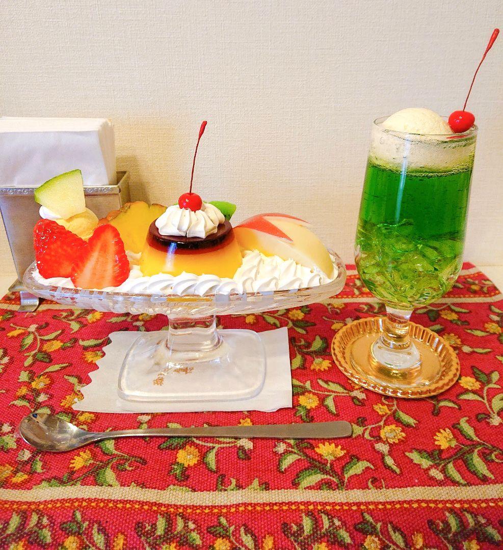 昭和レトロ 純喫茶の大きいプリンアラモード 食品サンプル