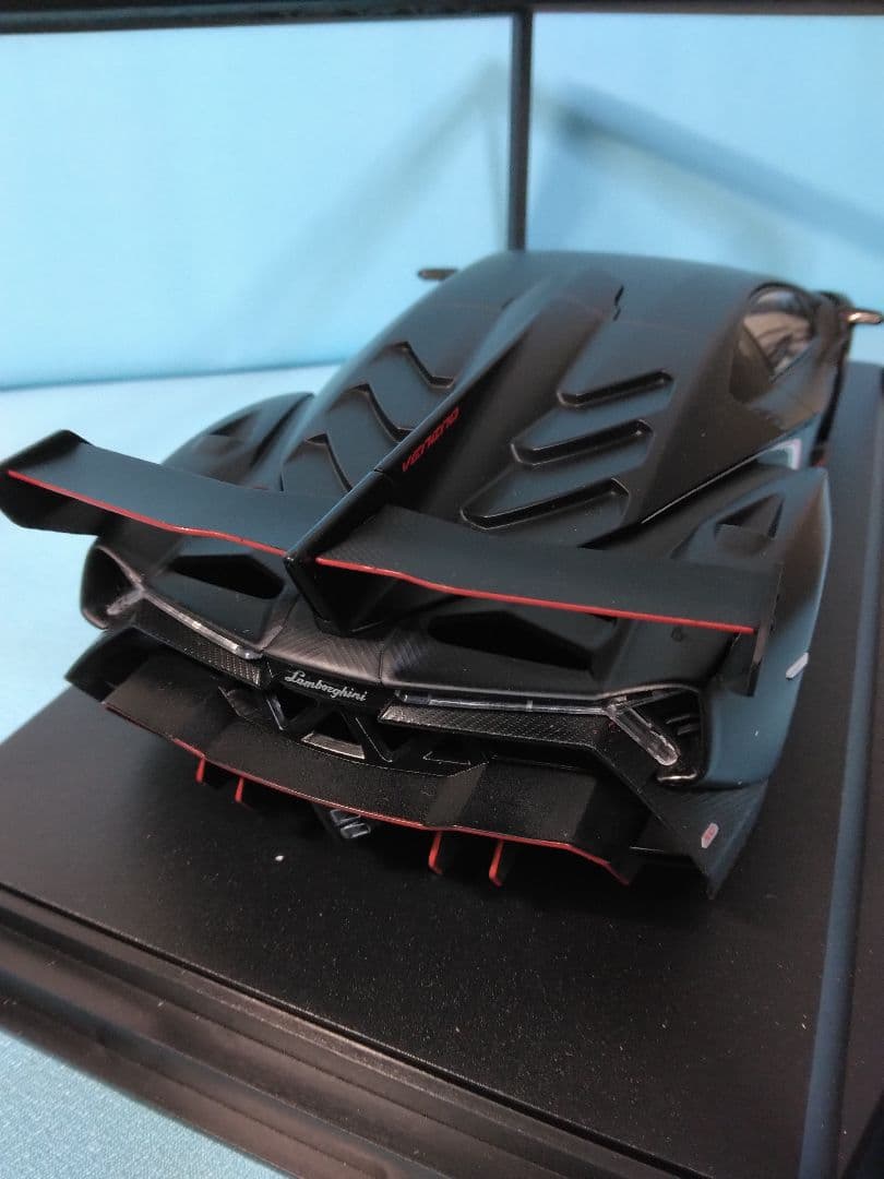 ランボルギーニ.ヴェネーフ