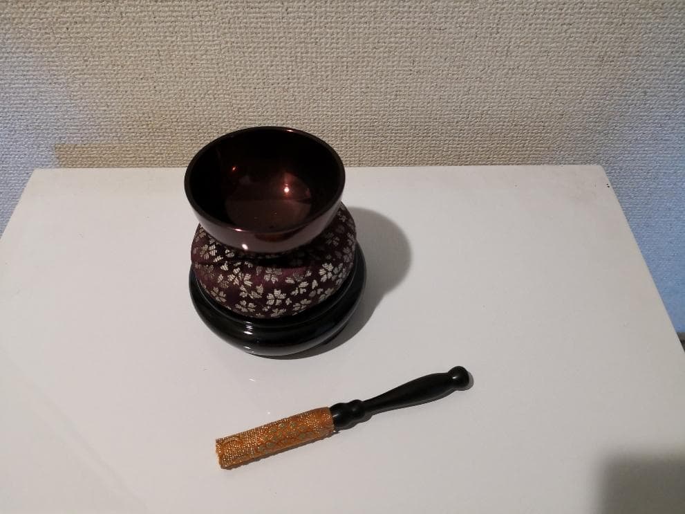 仏具　おりん（琴音りん２．５寸・あずき）　４点セット