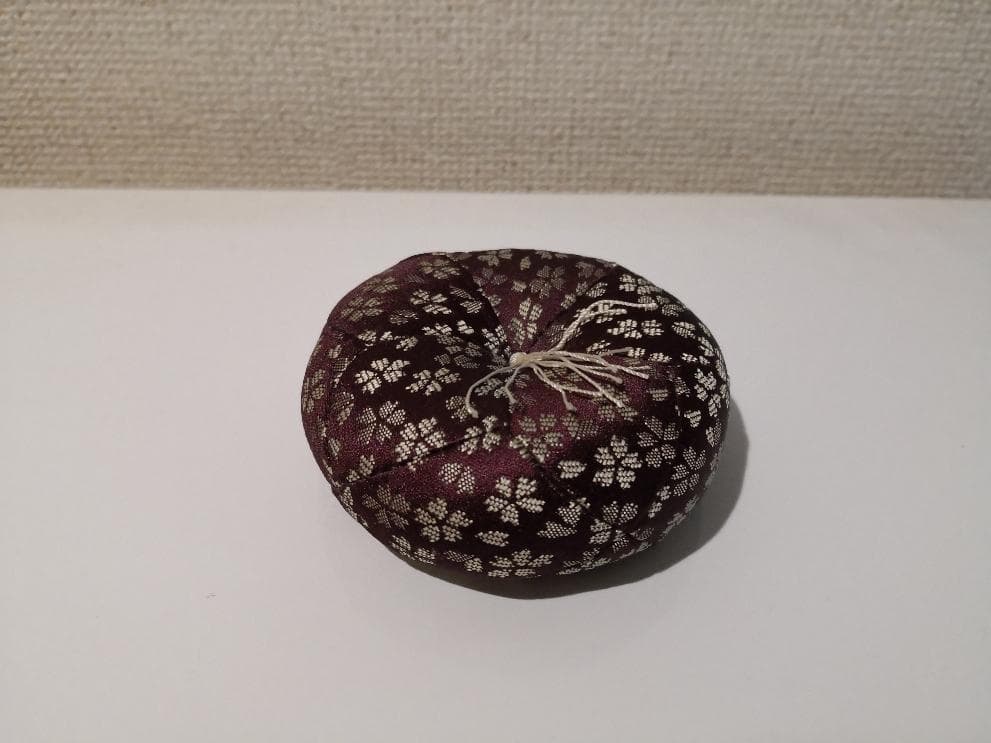 仏具　おりん（琴音りん２．５寸・あずき）　４点セット