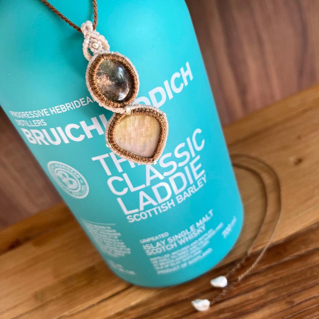 ＊揺らめくガーデンクオーツとマザーオブパールのマクラメネックレス＊