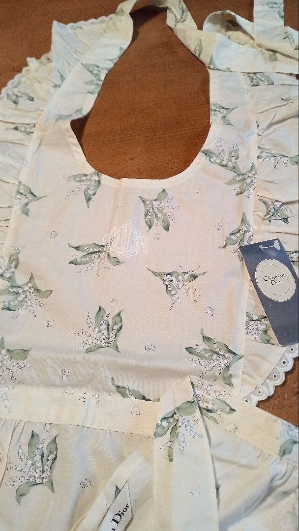 クリスチャン　ディオールエプロン　鈴蘭柄 未使用　 タグ付き