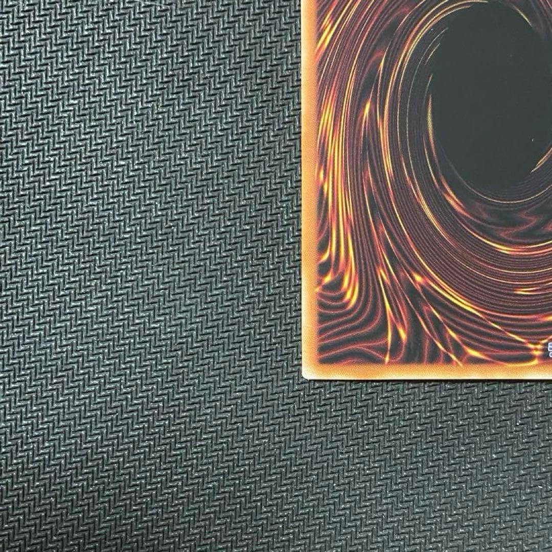 遊戯王OCG ブラックマジシャン(絵違い)25thシークレット