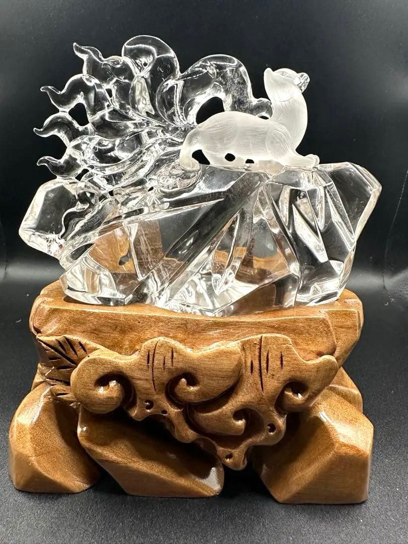 水晶九尾の置物　透明感抜群！
