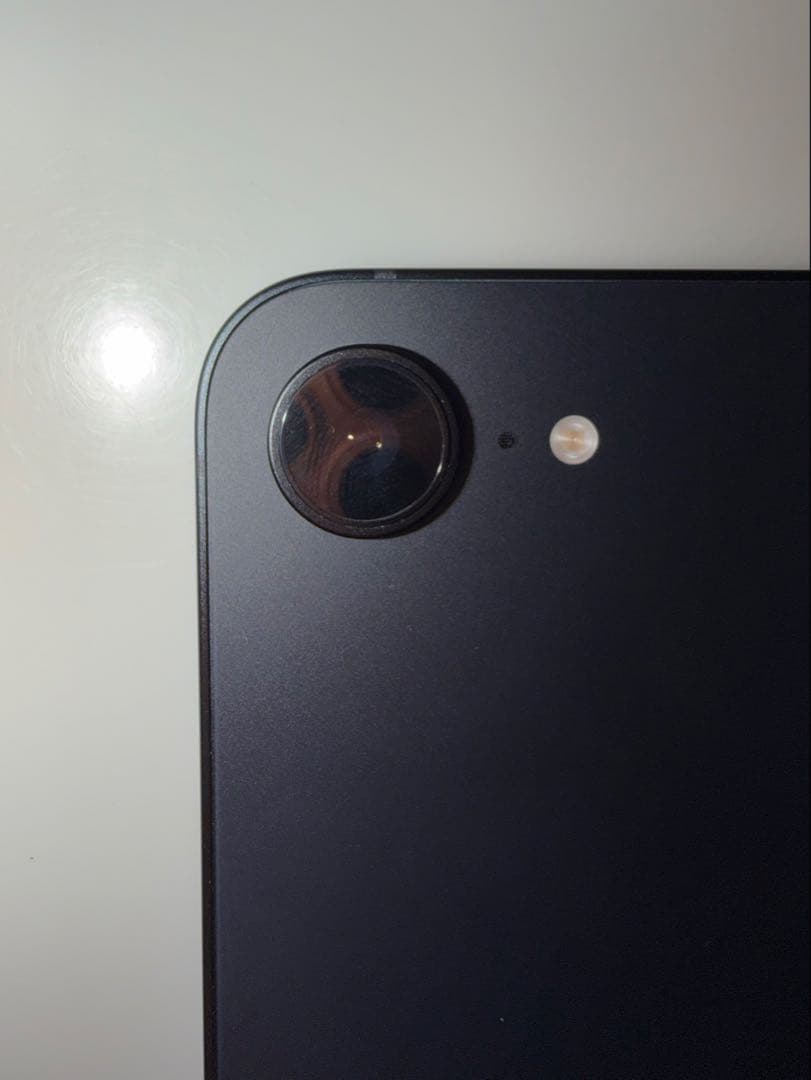 【極美品】Apple iPhone 16e ブラック 本体