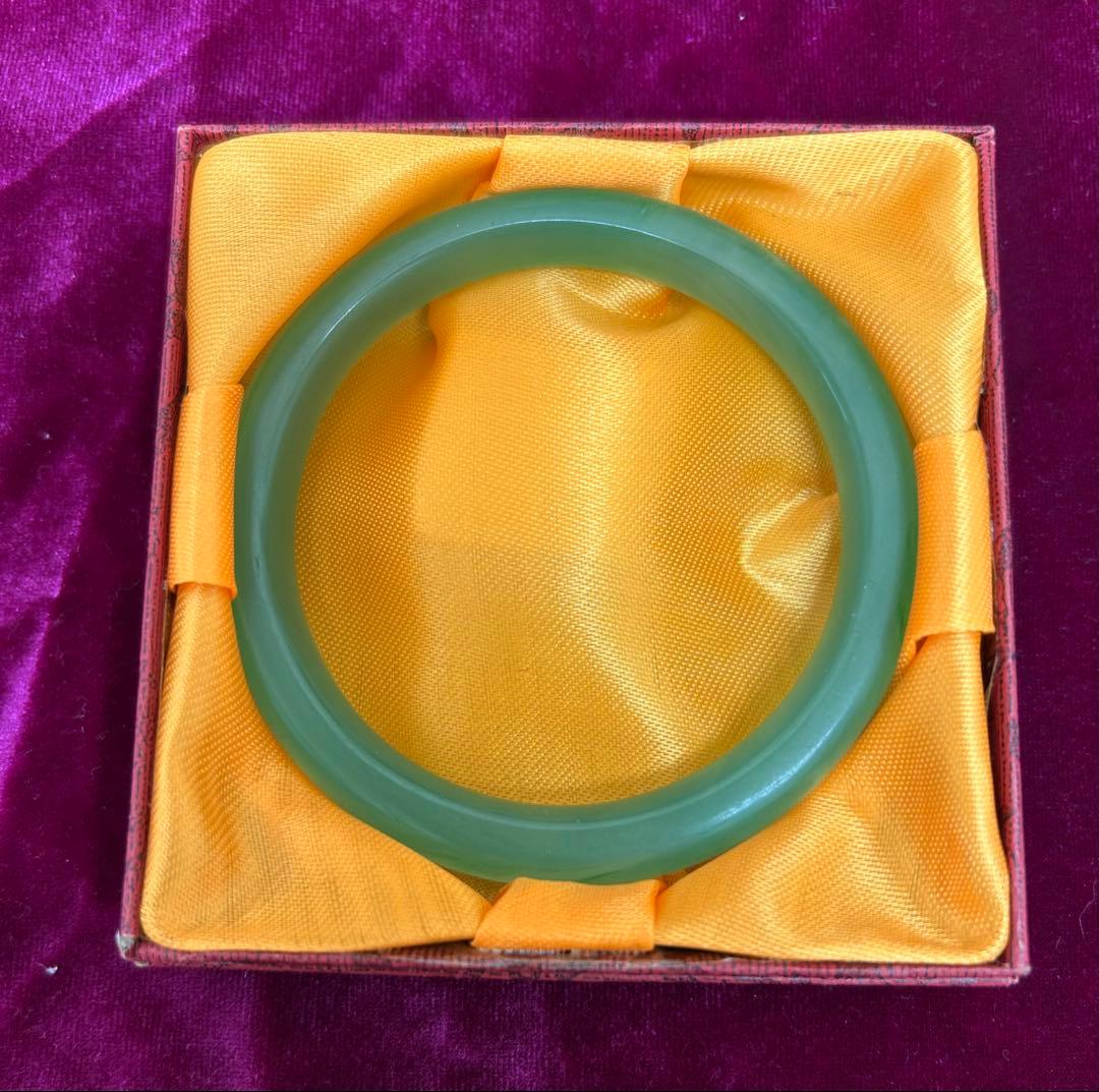 本瑪瑙のバングル. M118