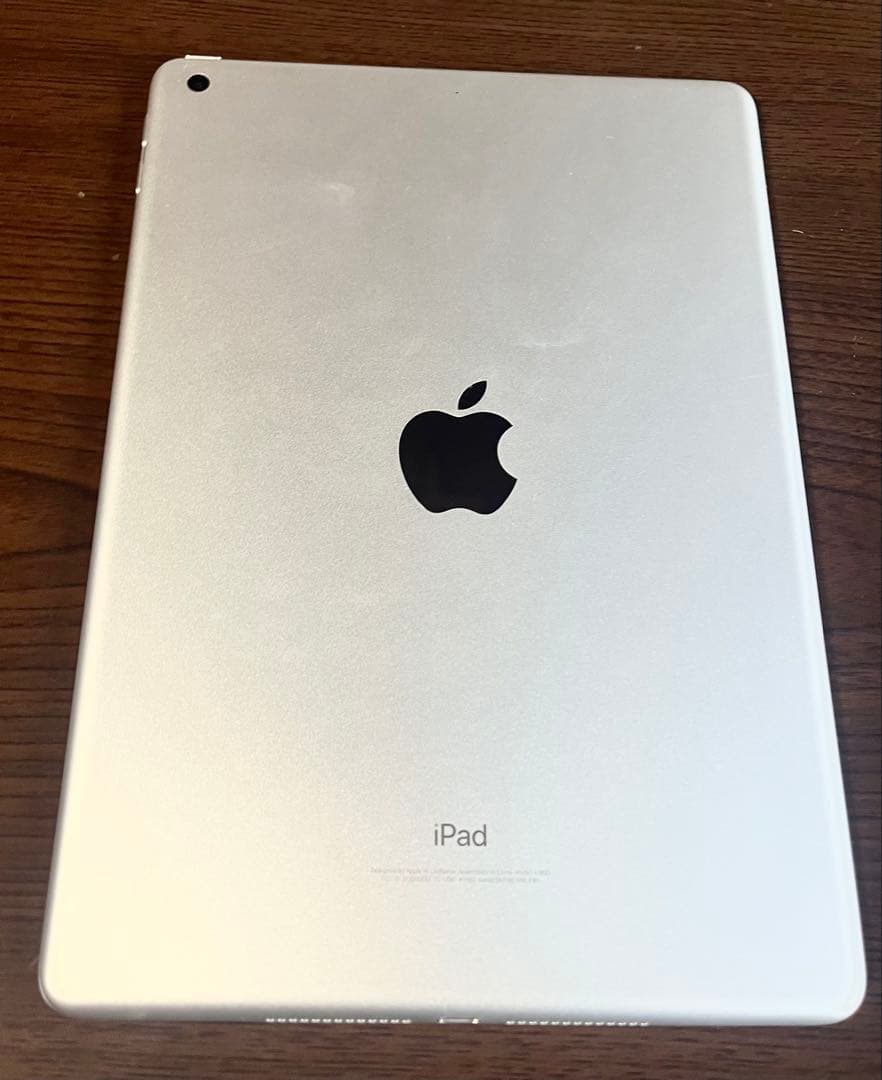 Apple iPad 第6世代 本体 128GB シルバー