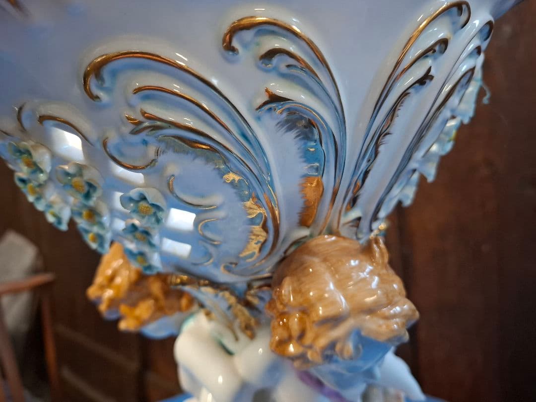 Capodimonte カポディモンテの陶器製置物 大型 天使 イタリア製