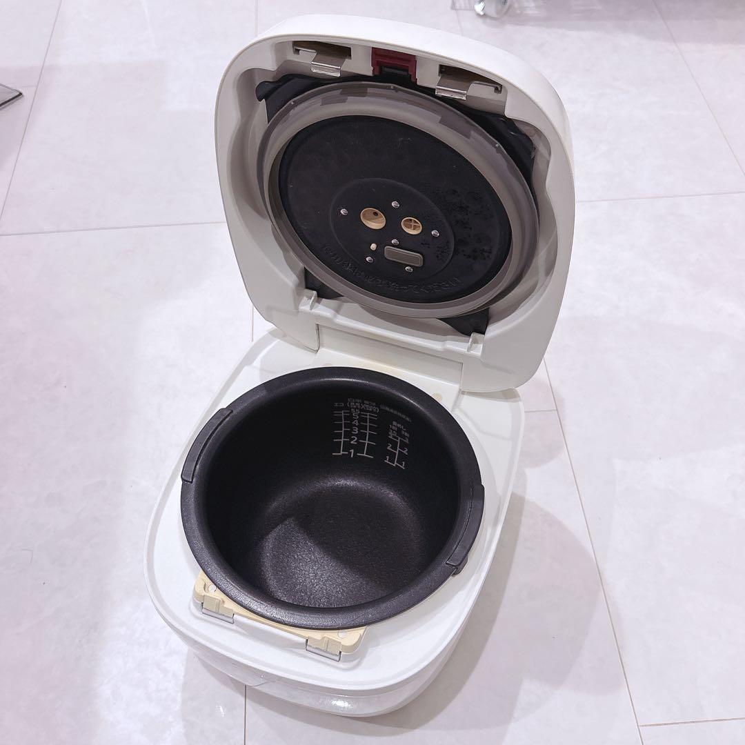 タイガー　TIGER JPC-B1 圧力炊飯器 ホワイト　白