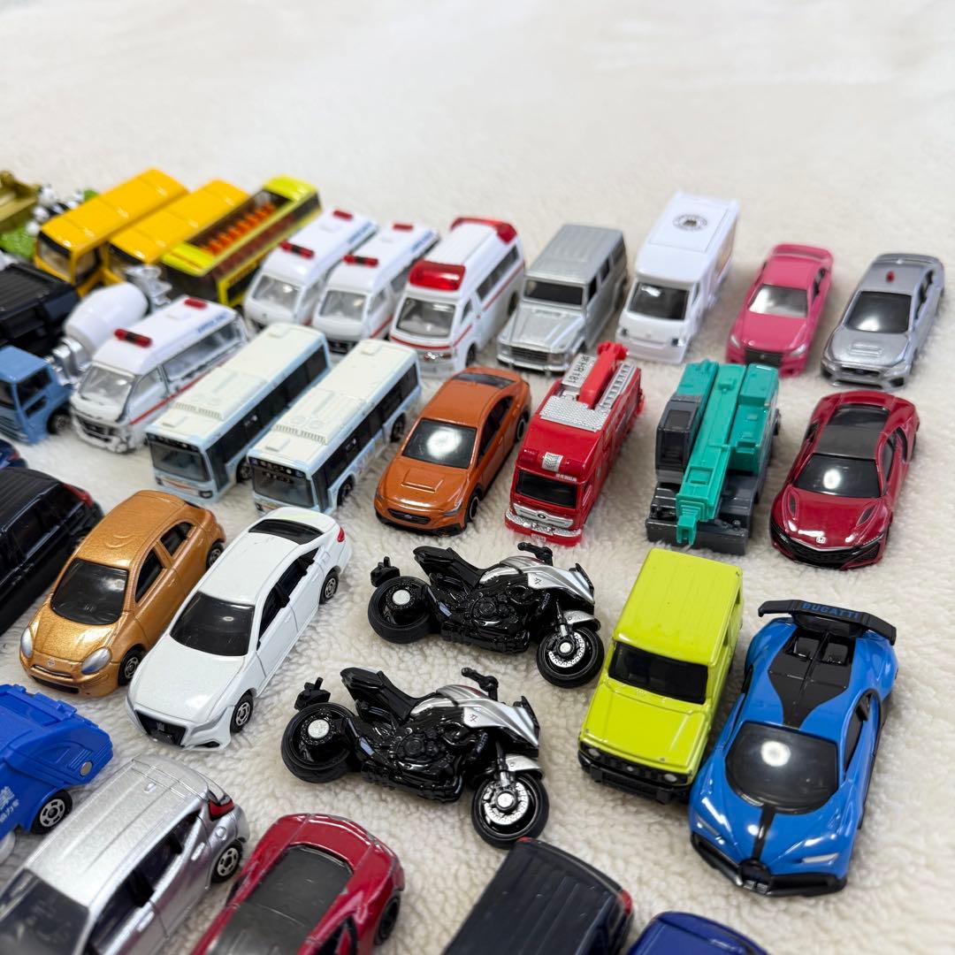 d*9様 トミカ プレミアムトミカ まとめ売り ６１台