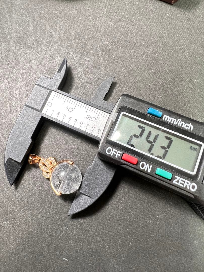 インディゴライトインクォーツ　深い癒し　オーラを清める　真実をを見抜く力✨