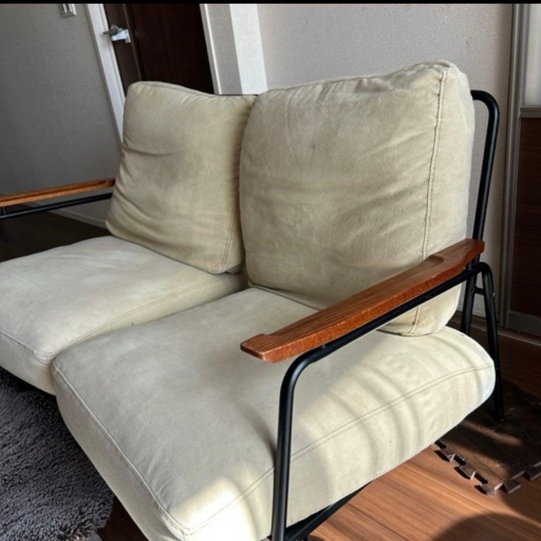 引取希望niko and…FURNITURE&SUPPLYベージュ2人掛けソファ