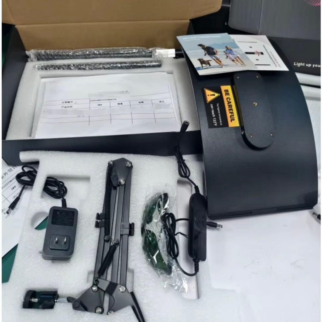 エイジングケアに最適！　近赤外線赤色EDライトセラピー パネル型 ／スタンド付き