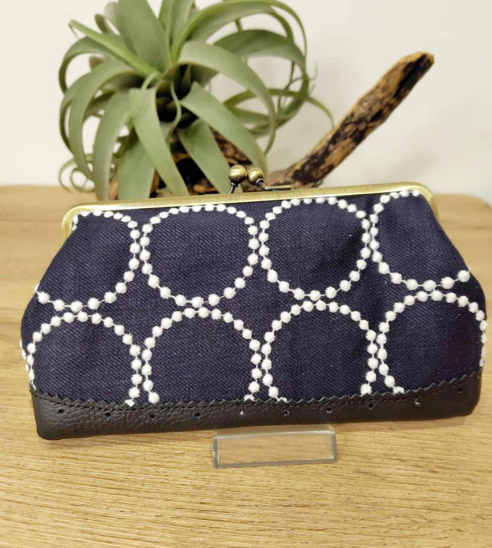 月*陽様 ミナペルホネン/tambourineタンバリンネイビー×白/がま口長財