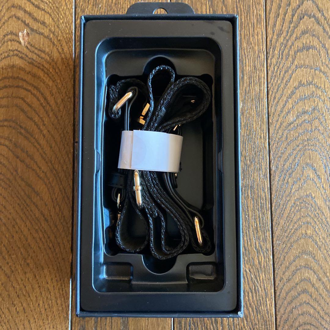 IDEALOFSWEDEN iPhone11Pro ネックレス ケース