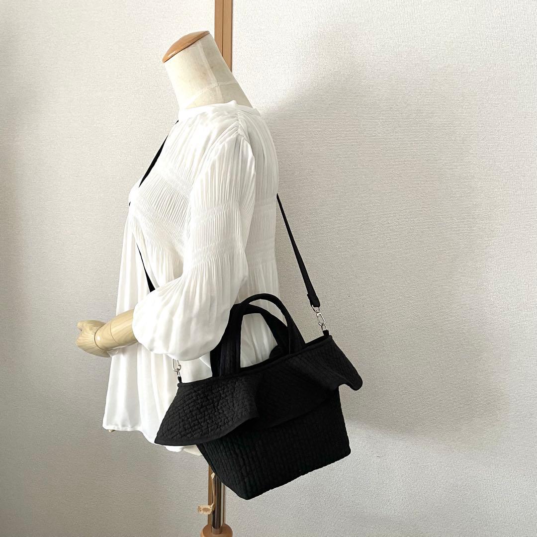 フレアフリル付きトートバッグ（S）　2way ヌビバッグ　ショルダー紐付　BK