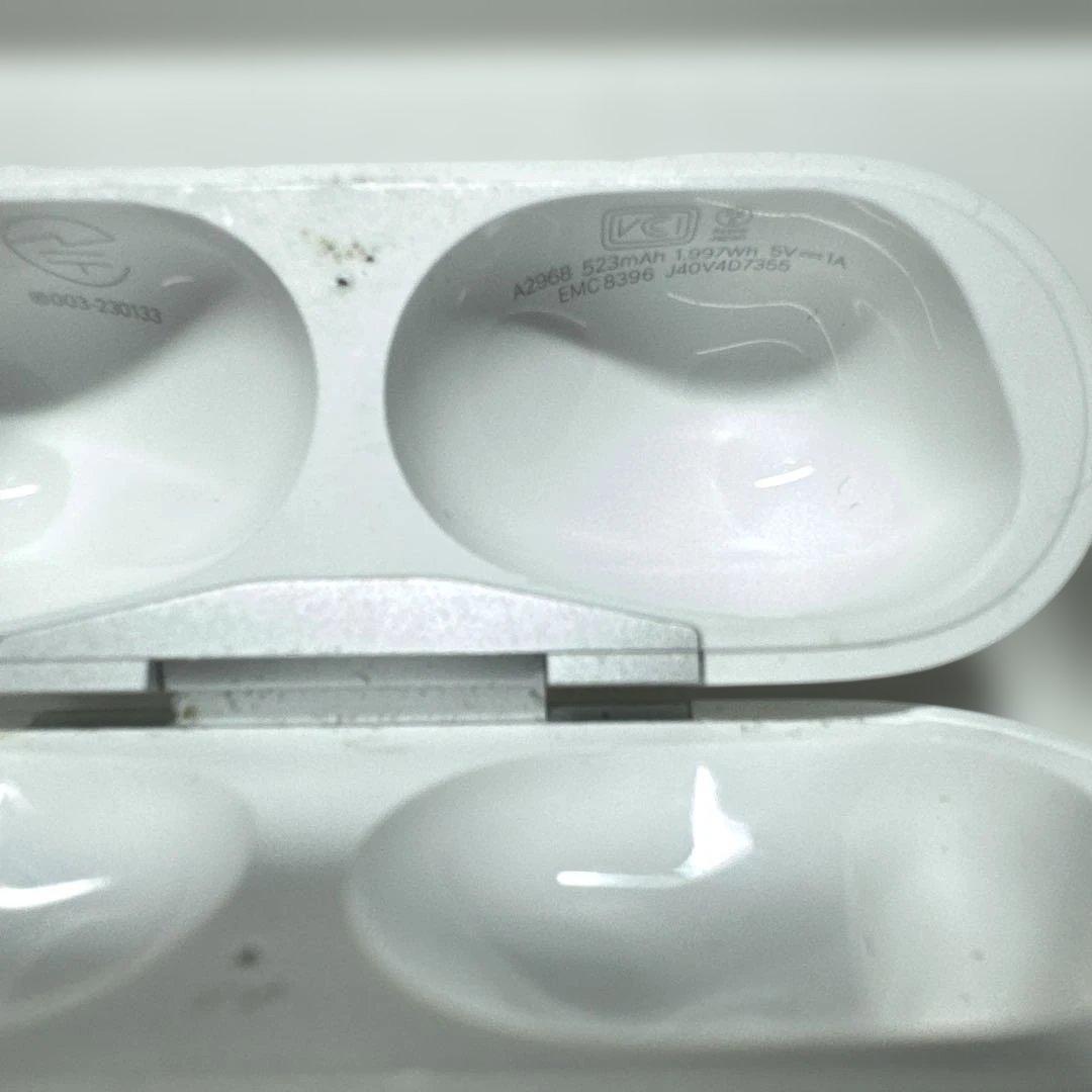 AirPods Pro第二世代　ケースと左耳のみ(接続確認済) ※充電コードなし