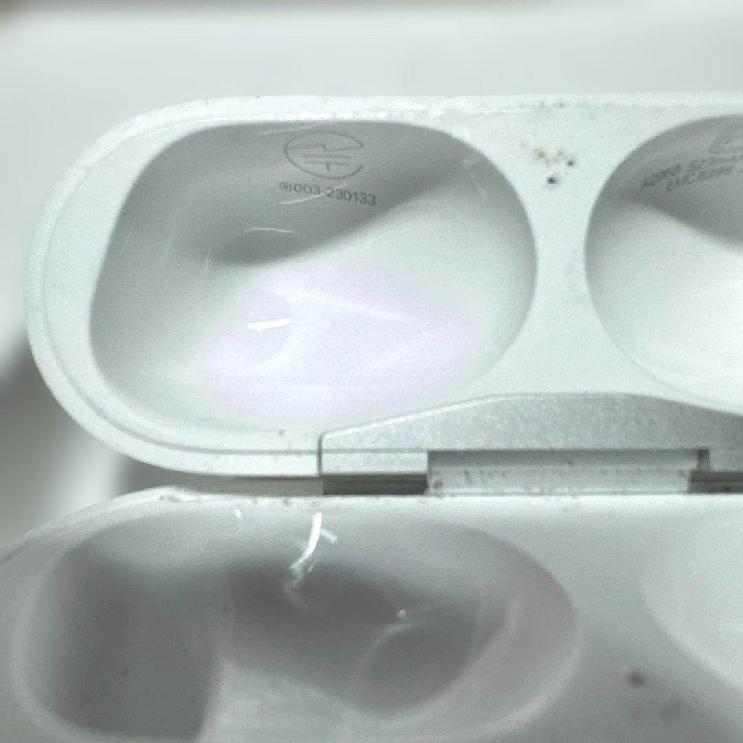 AirPods Pro第二世代　ケースと左耳のみ(接続確認済) ※充電コードなし
