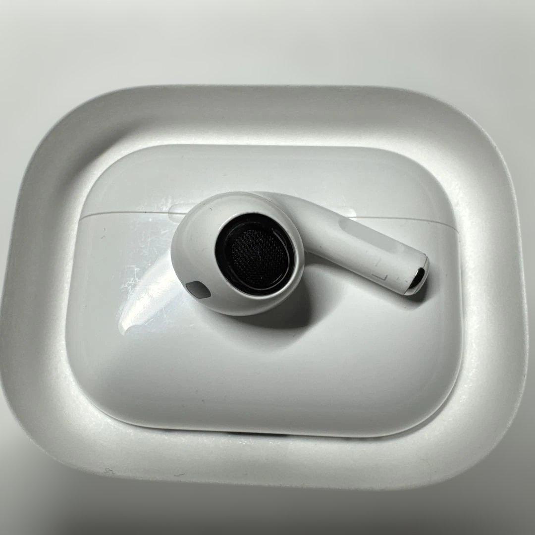 AirPods Pro第二世代　ケースと左耳のみ(接続確認済) ※充電コードなし