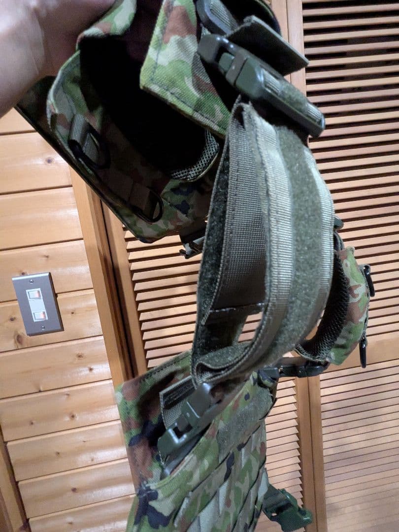 陸自迷彩　ストライカーベスト　プレートキャリア