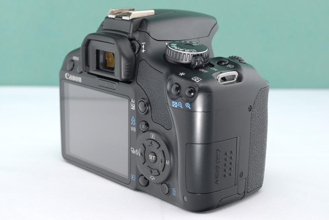 ☘️カメラデビューに✨️ Canon Kiss X2 ダブルレンズ 一眼レフ