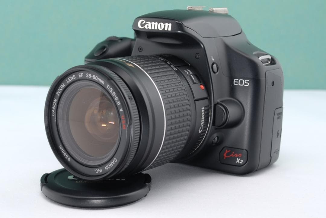 ☘️カメラデビューに✨️ Canon Kiss X2 ダブルレンズ 一眼レフ