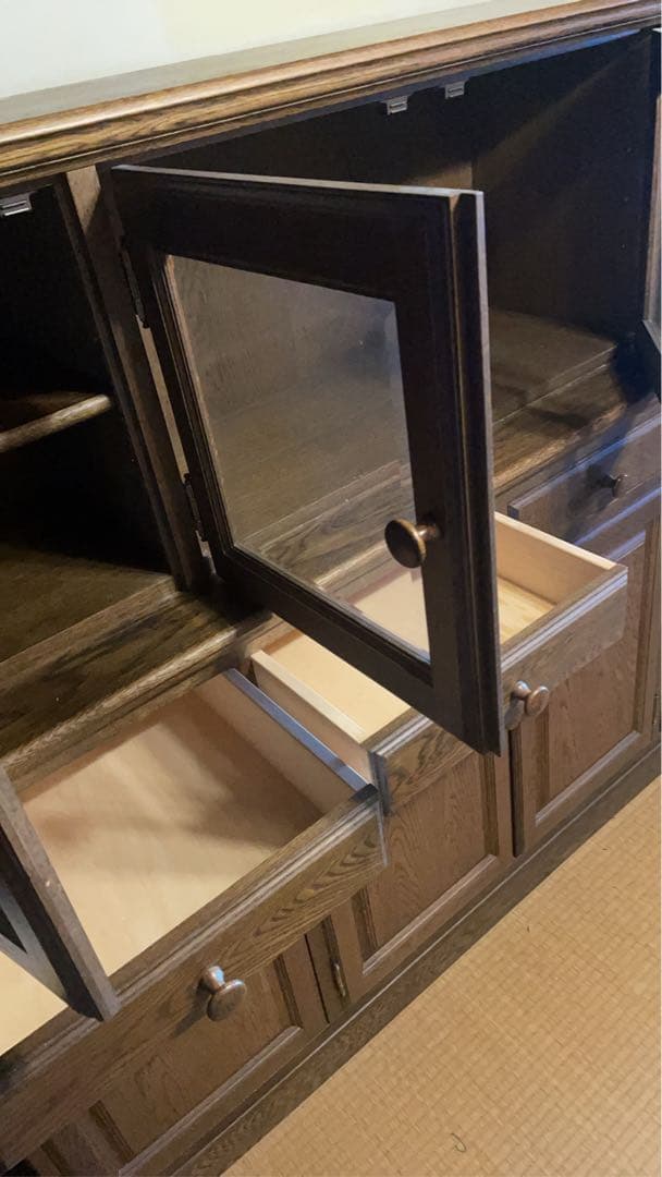 ミ*エ様 木製キャビネット ダークブラウン 4扉ガラス扉4 引き出し4