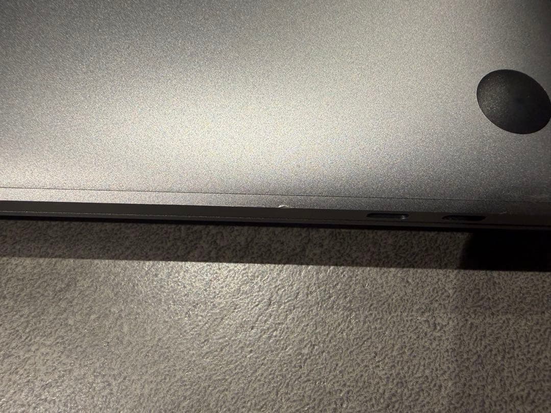 美品　MacBook Pro・M2・8GB・512GB SSD 付属品完備