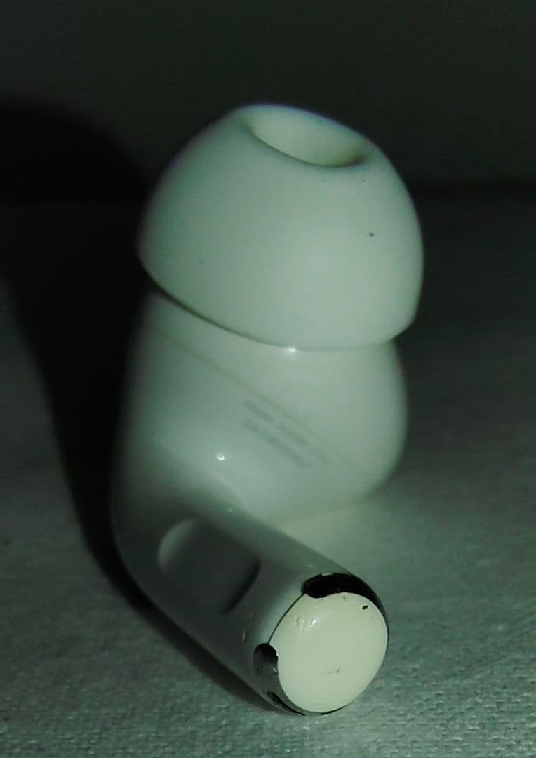 ✨AirPods Pro 第2世代 イヤホン 右 A2698 R✨