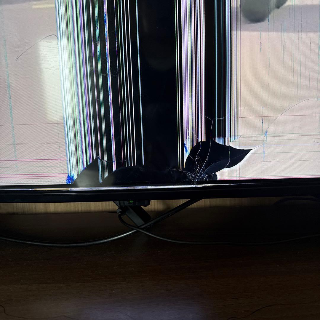 【ジャンク品】50㌅液晶テレビ 画面にひび割れあり