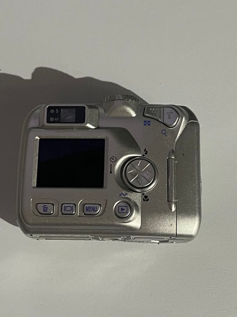Nikon COOLPIX 3100 コンパクトデジタルカメラ