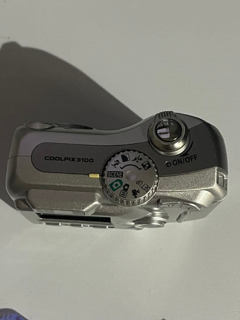 Nikon COOLPIX 3100 コンパクトデジタルカメラ